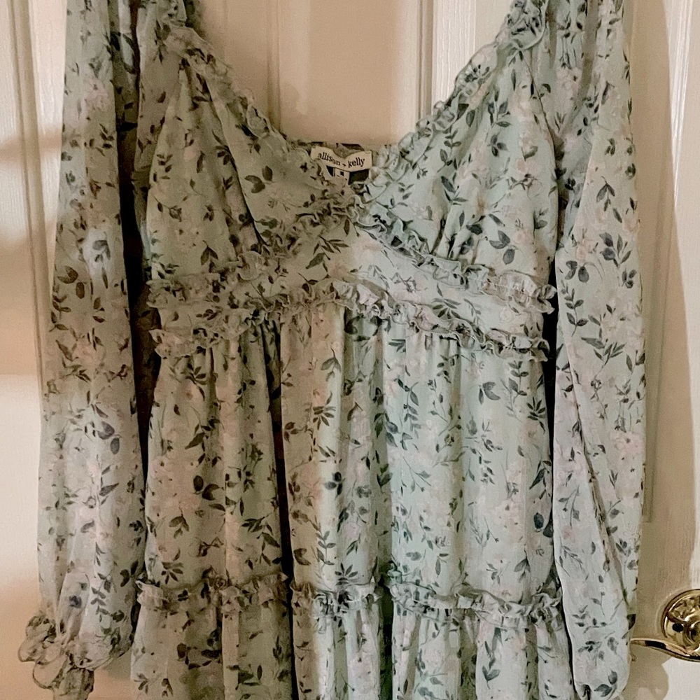 Allison & Kelly Floral Print Peasant Tiered Dress Size Medium
